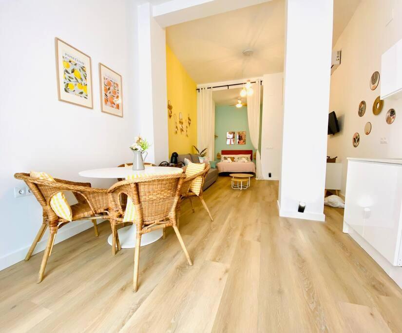 Ferienwohnung Beautiful And Charming Loft In Russafa Soho Valencia Exterior foto