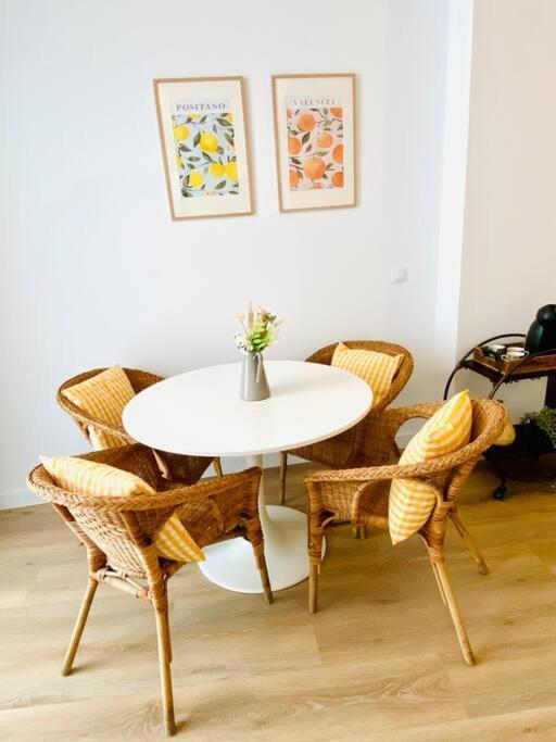 Ferienwohnung Beautiful And Charming Loft In Russafa Soho Valencia Exterior foto